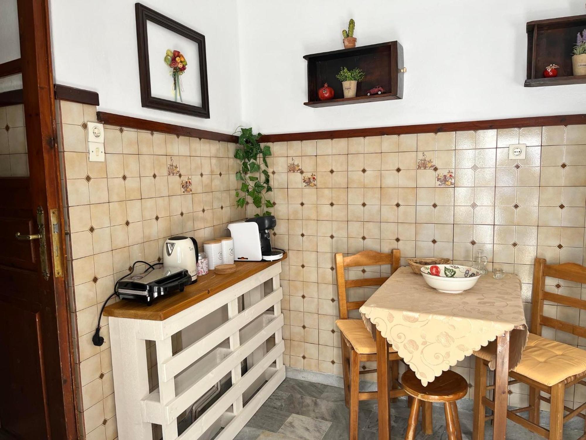 Partarolos Traditional House Apérathos Exterior photo